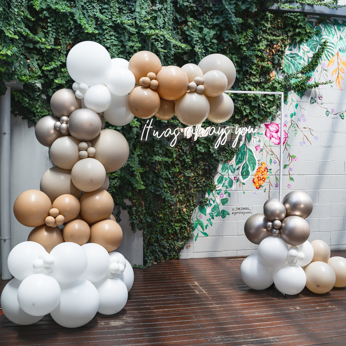 BALLOON GARLANDS