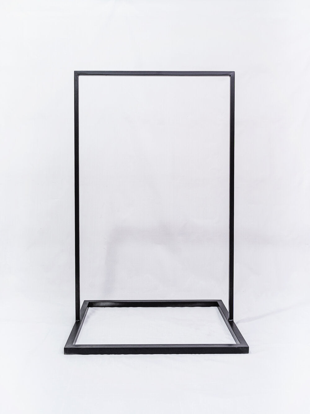 METAL HANGING STANDS
